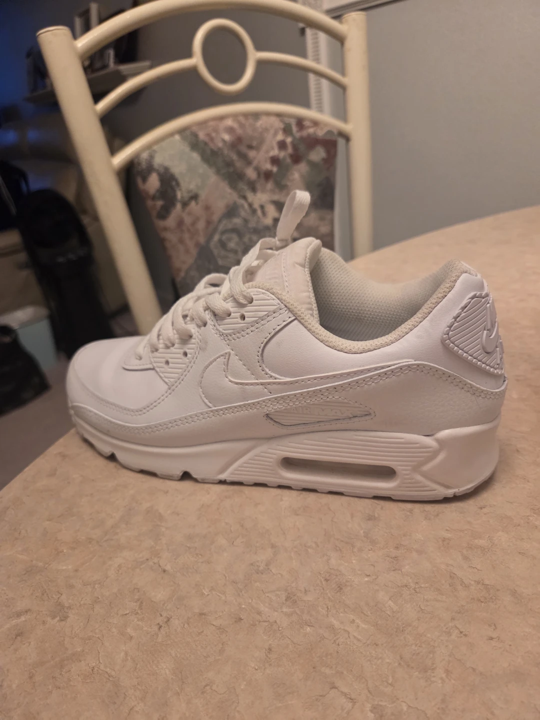 NIKE AIR SIZE 9