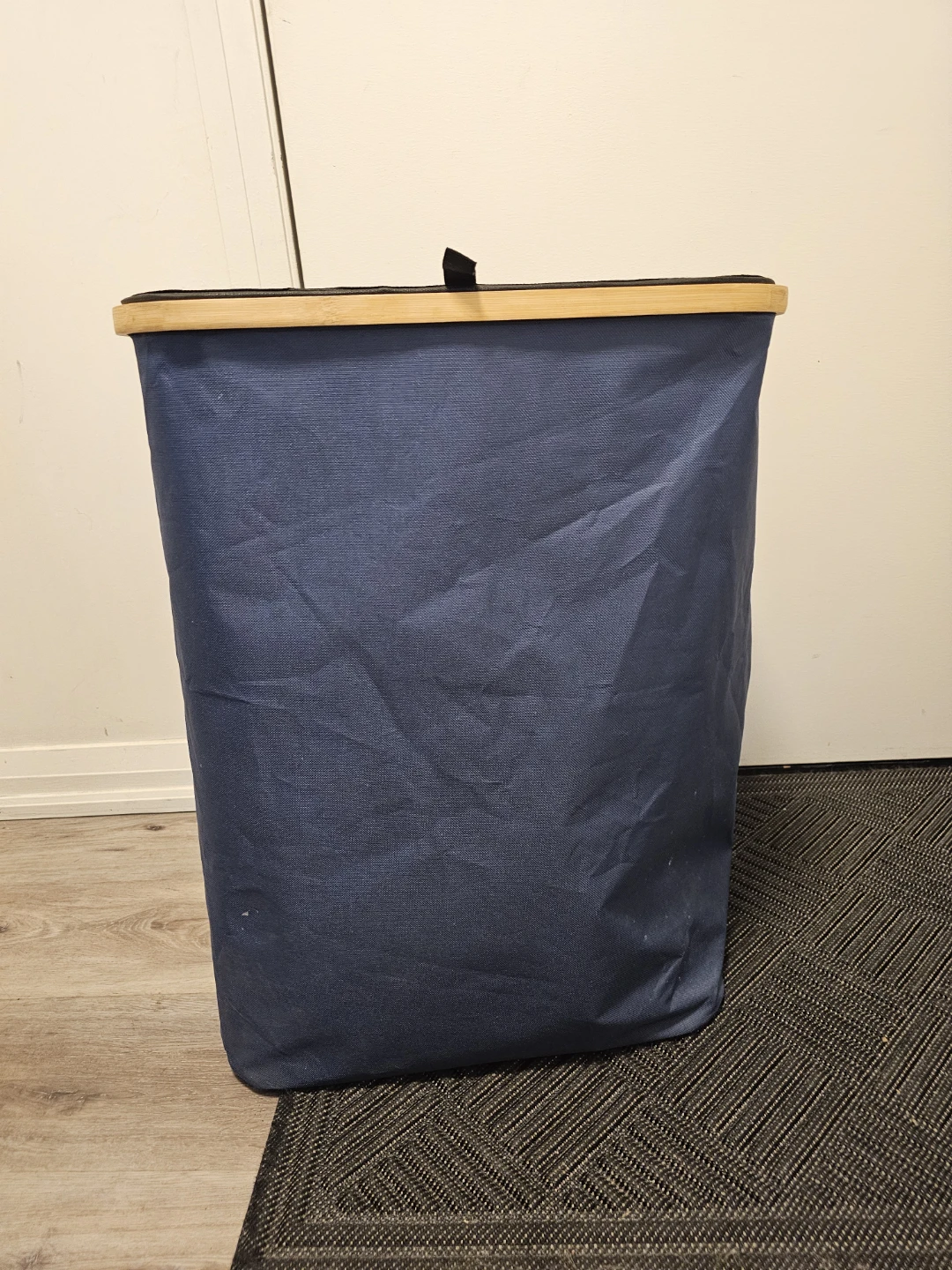 Blue fabric laundry hamper with wooden rim - photo 5