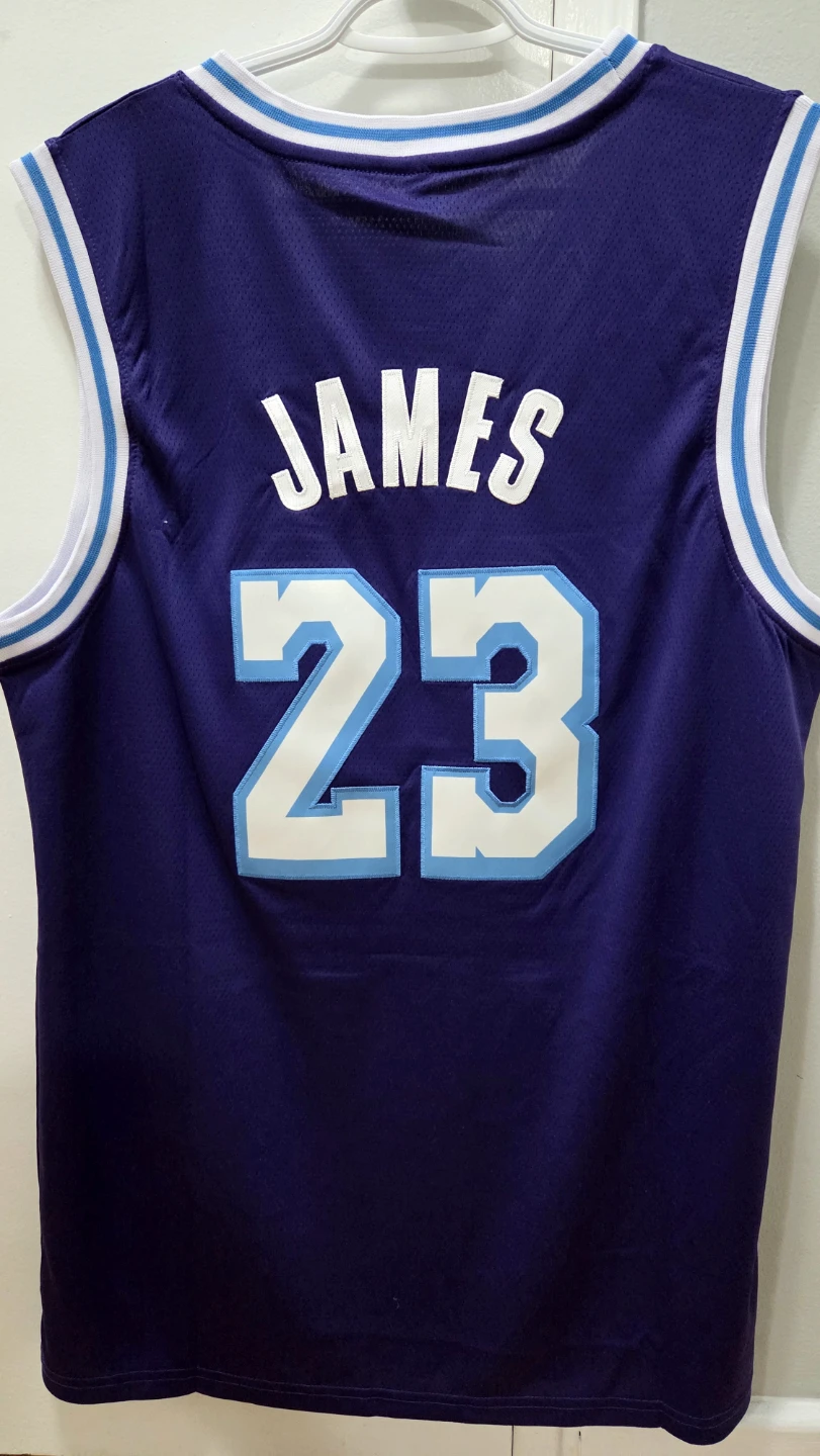 LeBron James Size L Basketball Jersey *new - photo 3