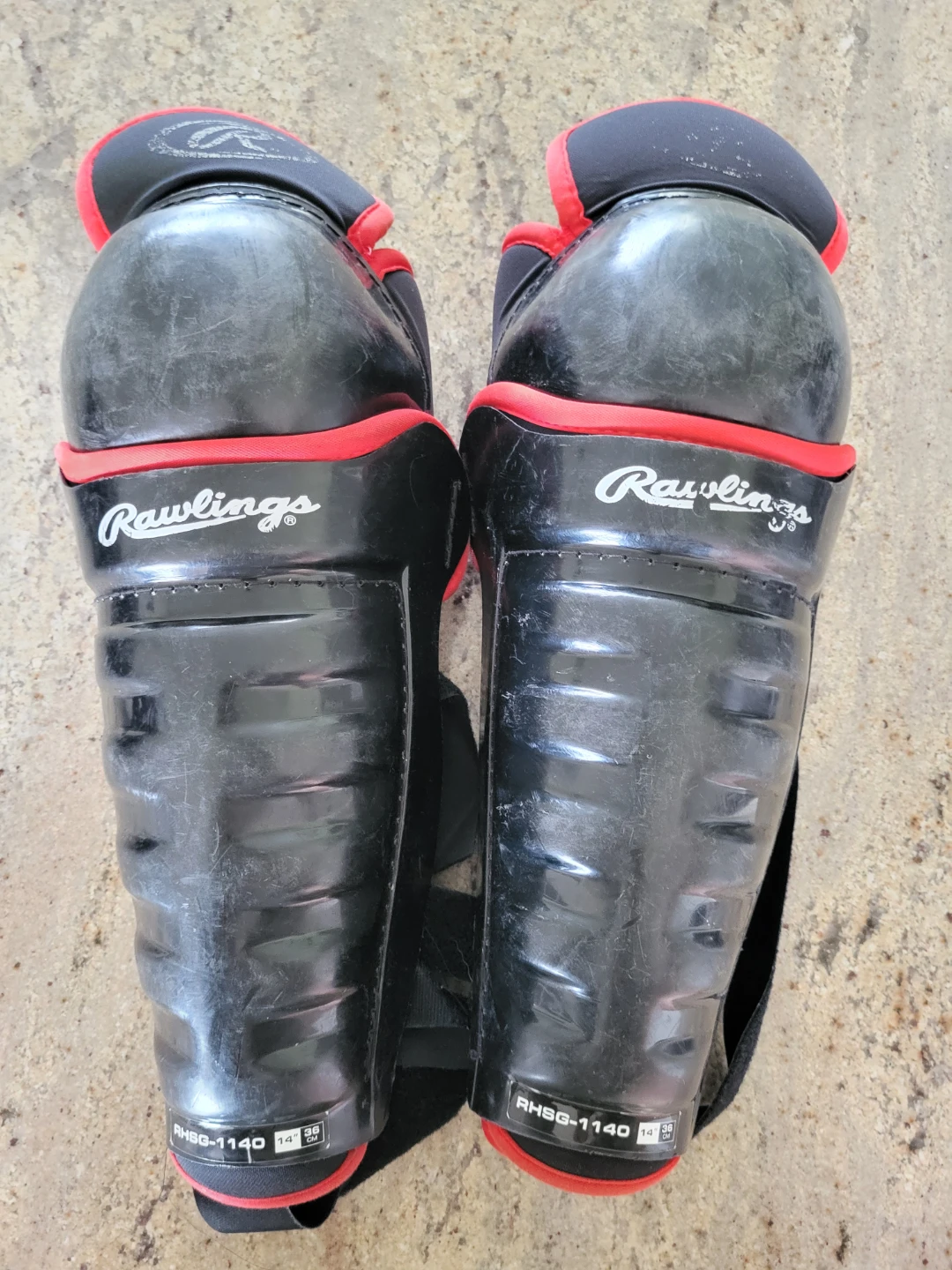 Rawlings RHsg-1140 Shin Guards Black Red Size 14"