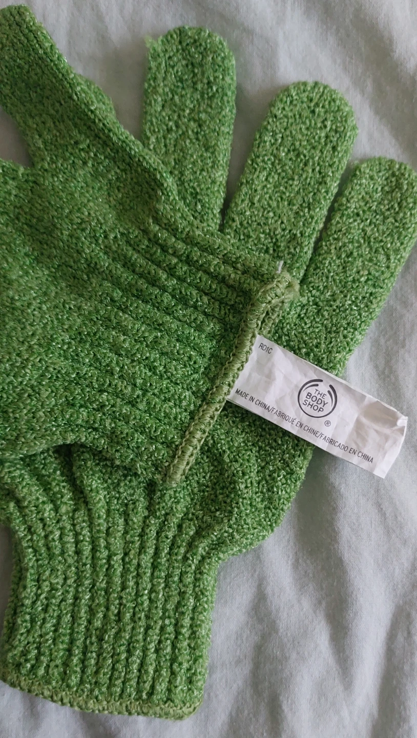 The Body Shop Exfoliating Gloves - Green - photo 2