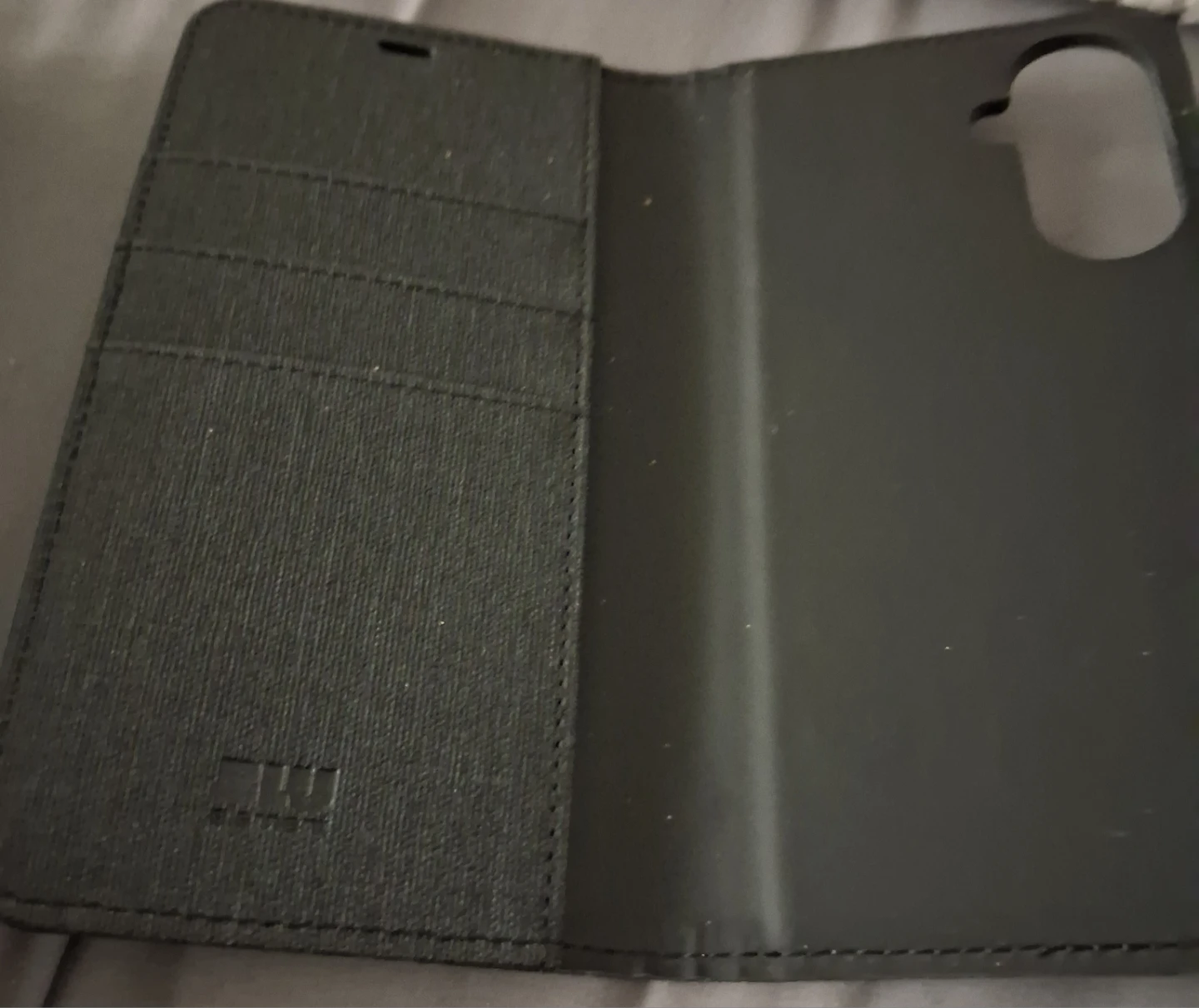 BLU element Folio 2-in-1 Case for Samsung Galaxy A17 5G - photo 2