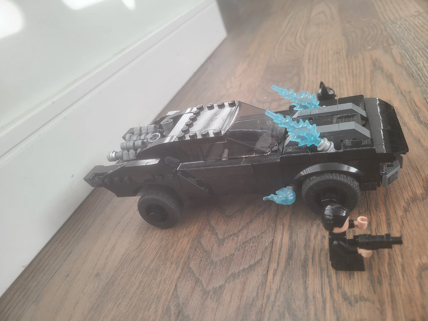 LEGO Batman Batmobile - photo 3