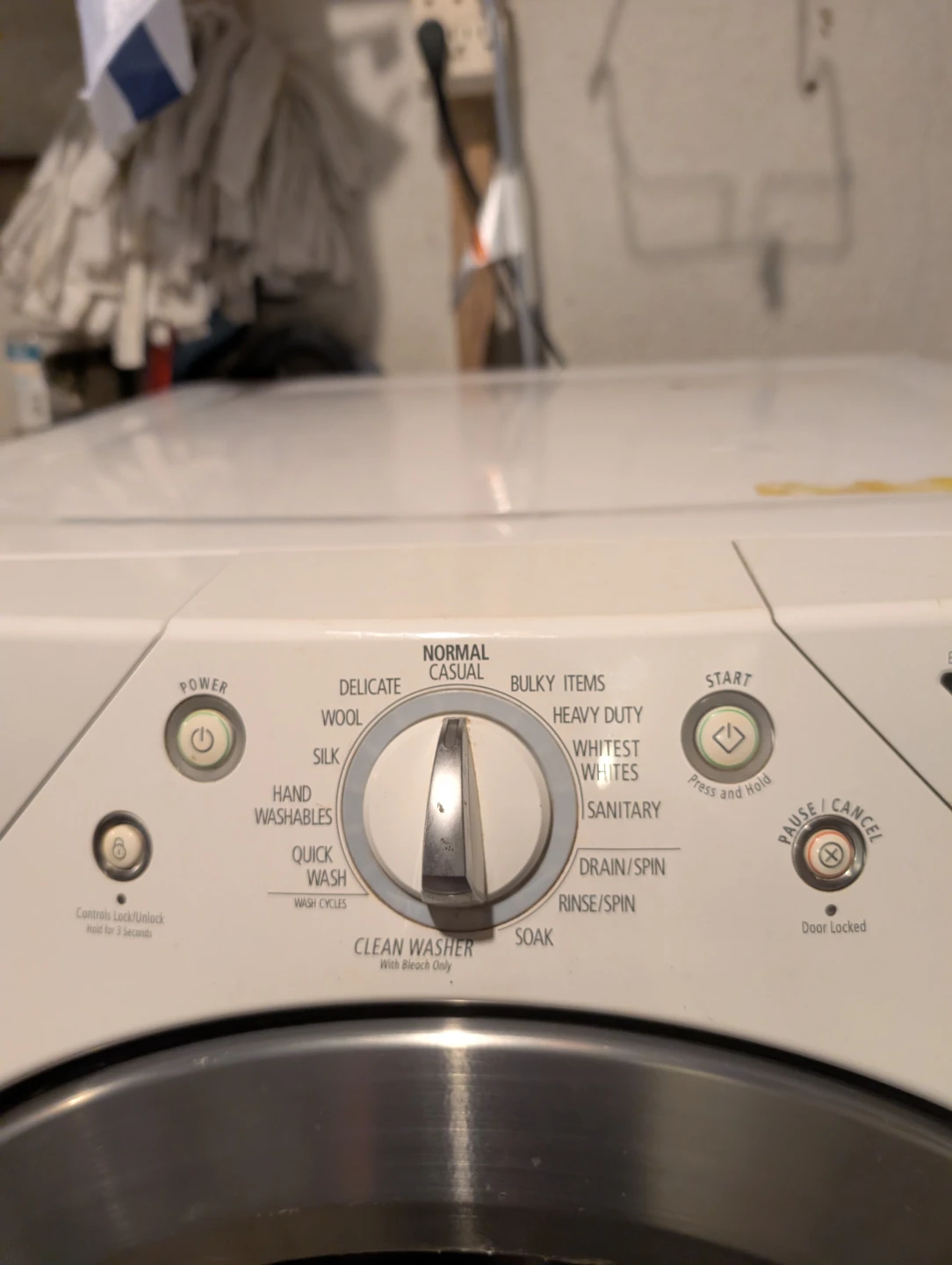 Whirlpool Duet HT Front Load Washer - photo 3