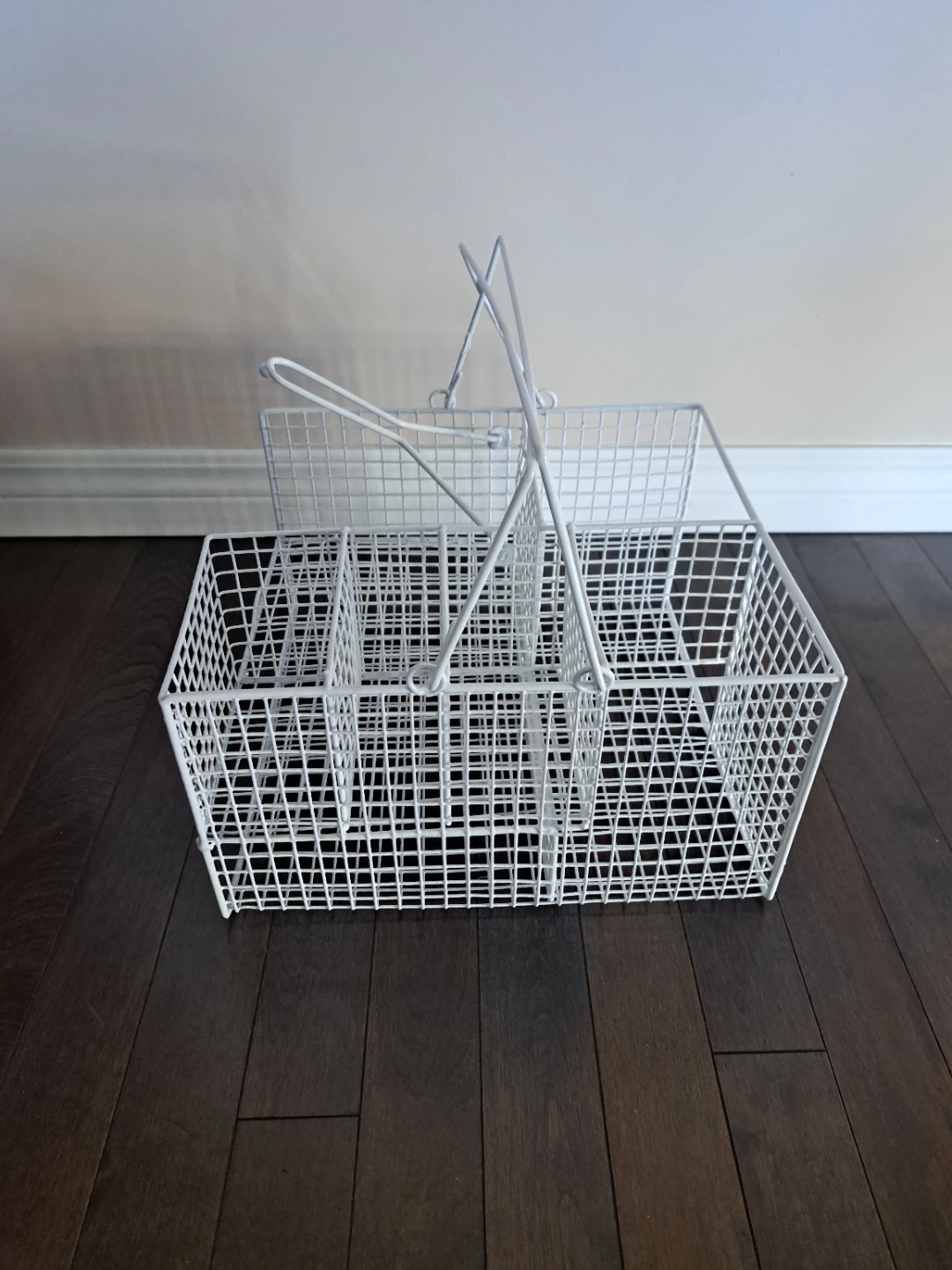 White wire caddy with handle - photo 2