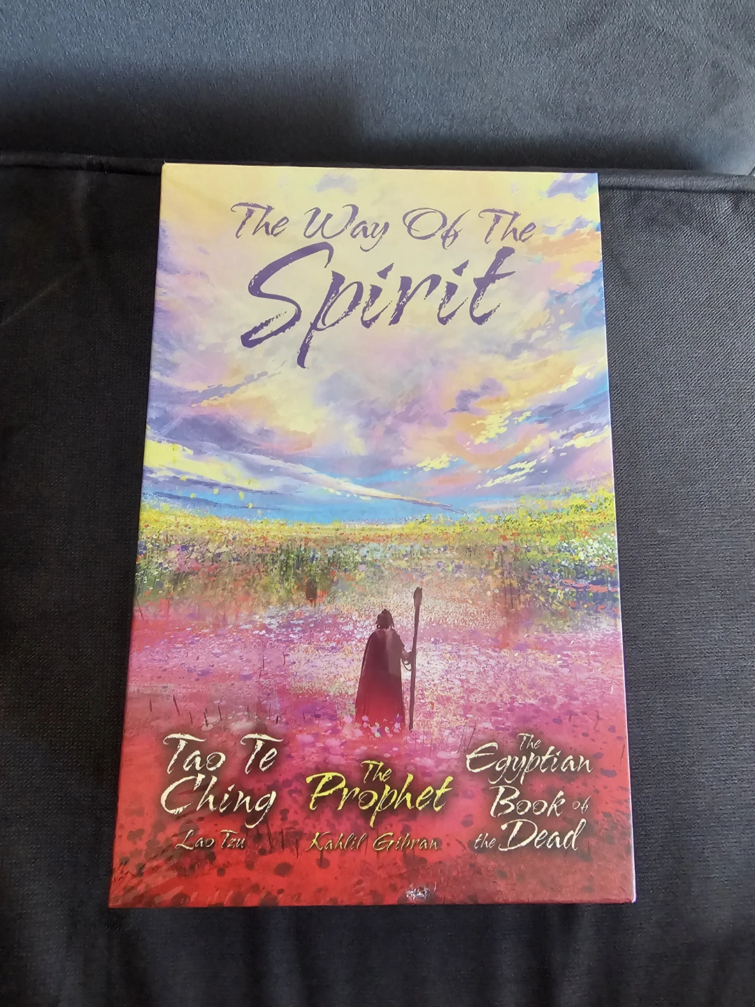The Way of the Spirit: Deluxe Silkbound Editions Boxed Set 📖 - photo 3