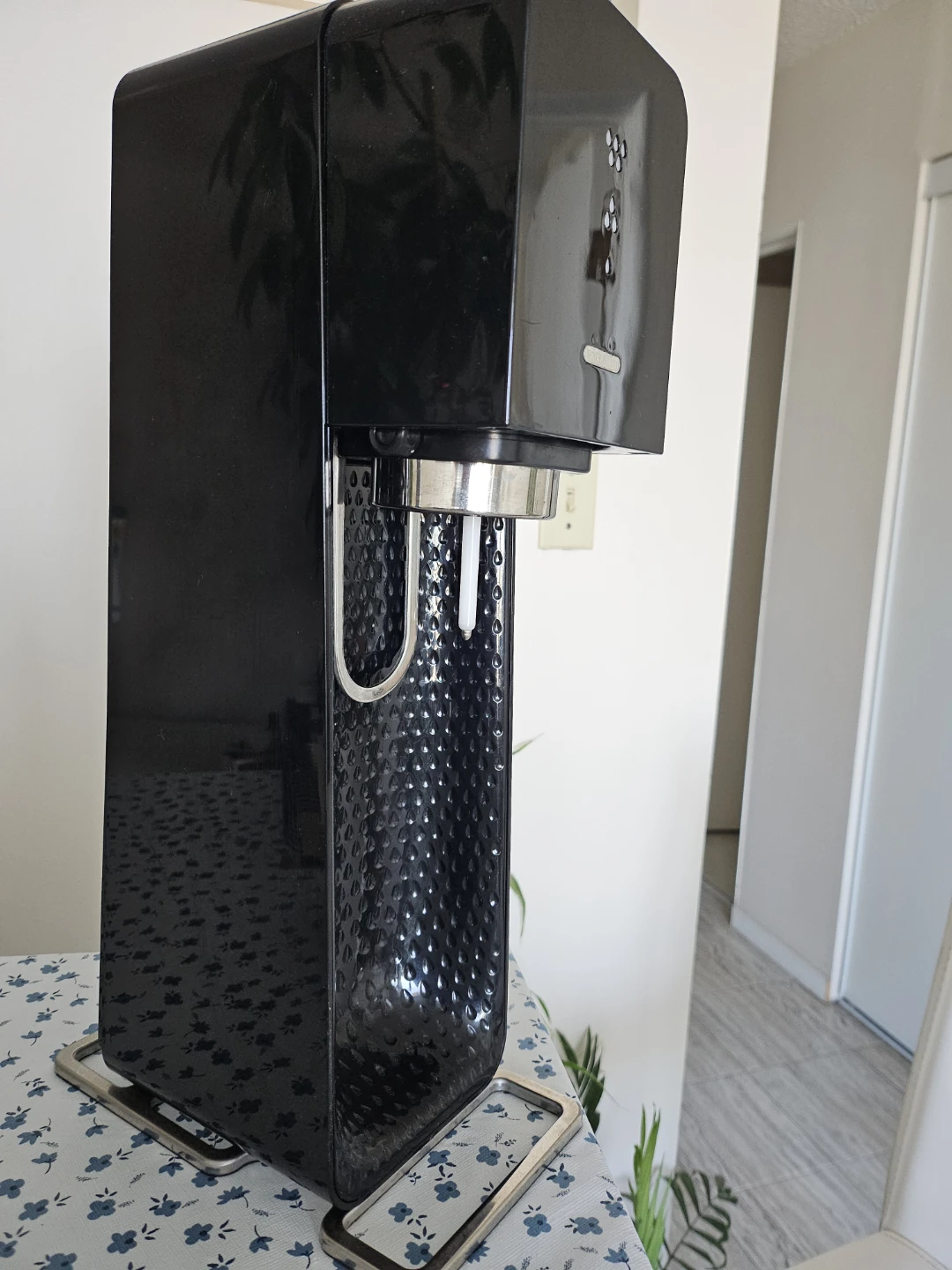 SodaStream Carbonator Black
