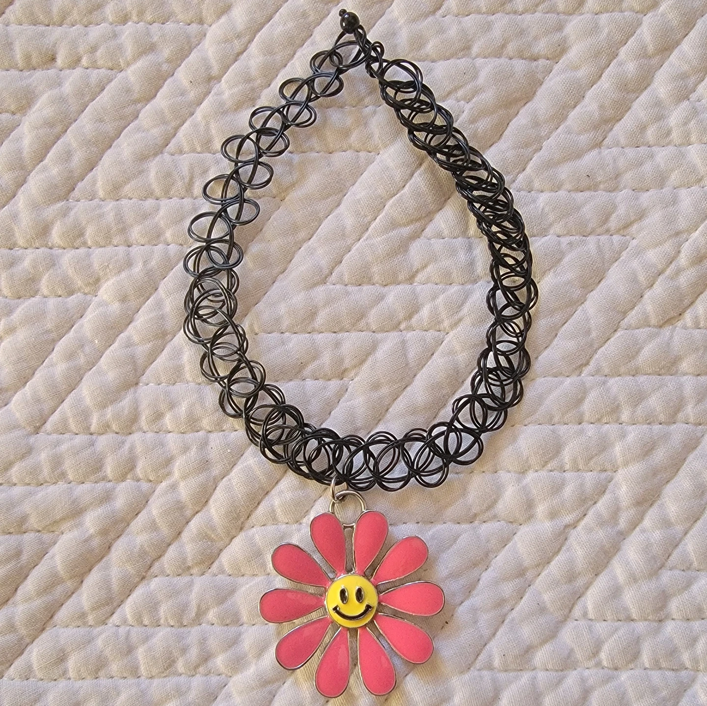 Flower Choker Necklace with Smiley Face Pendant - photo 2
