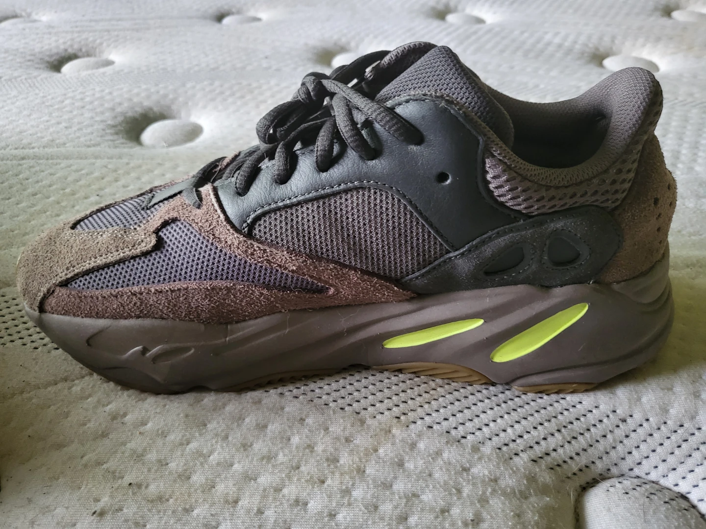 Yeezy Boost 700 Mauve 2018 - photo 5