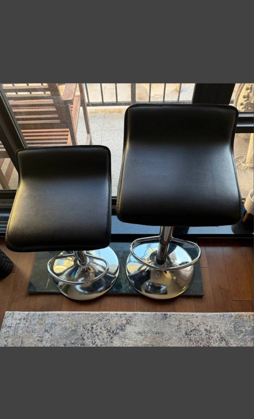 (FREE DELIVERY) Set of 2 Black Adjustable Bar Stools - photo 2