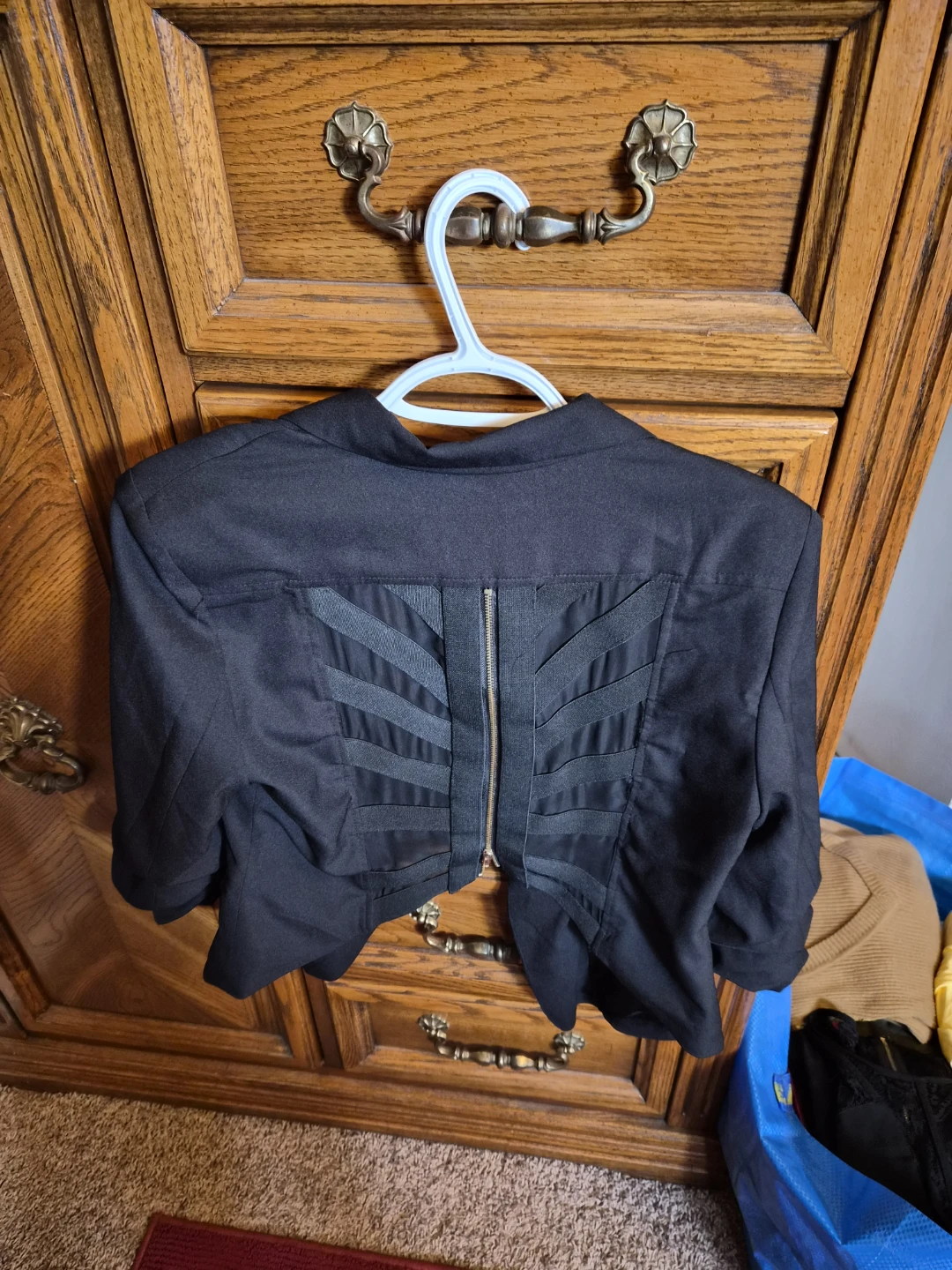 LOVE TREE Black Blazer with Zipper Detail - Women's Size Small