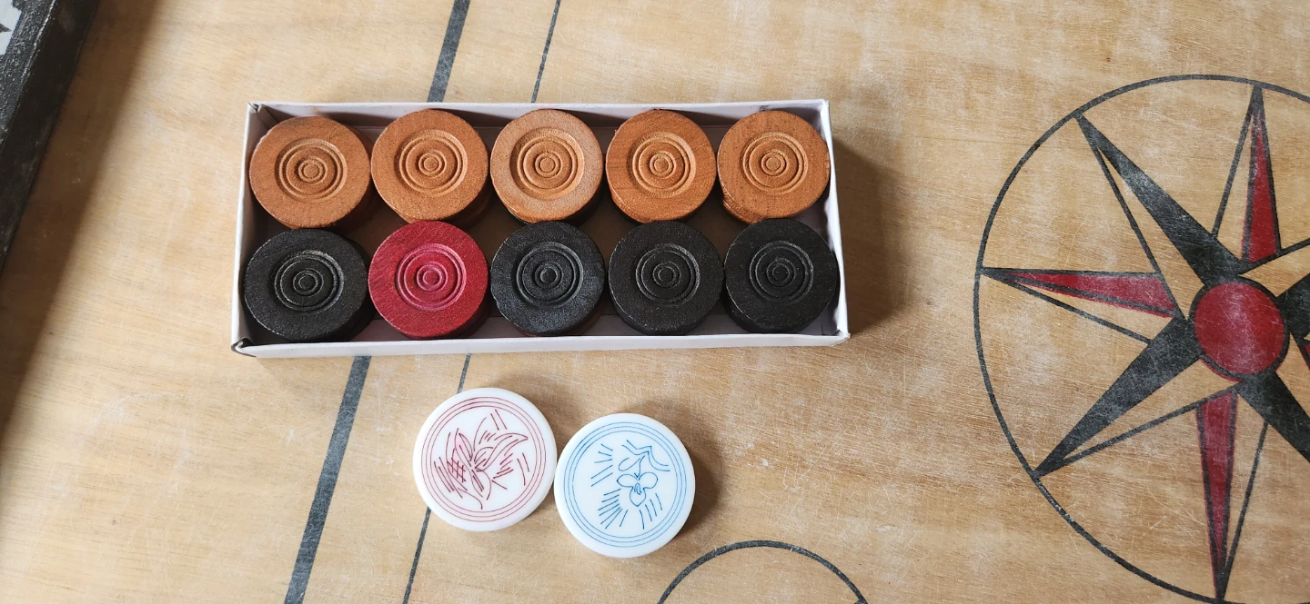 Muskan Carrom Board Set with Pieces - photo 3