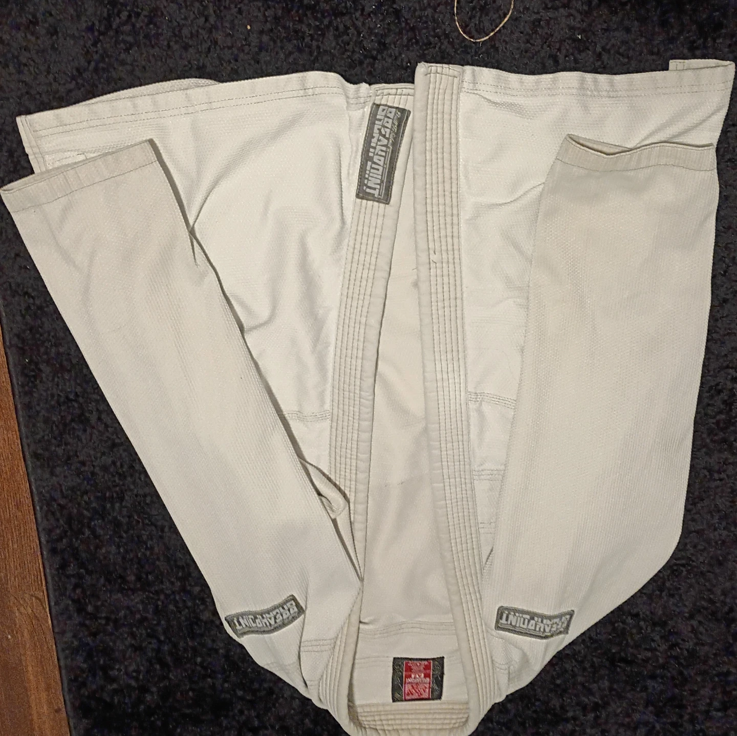 Breakpoint Jiu Jitsu gi