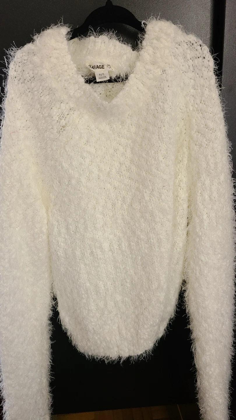 Garage White Fuzzy Sweater P/S