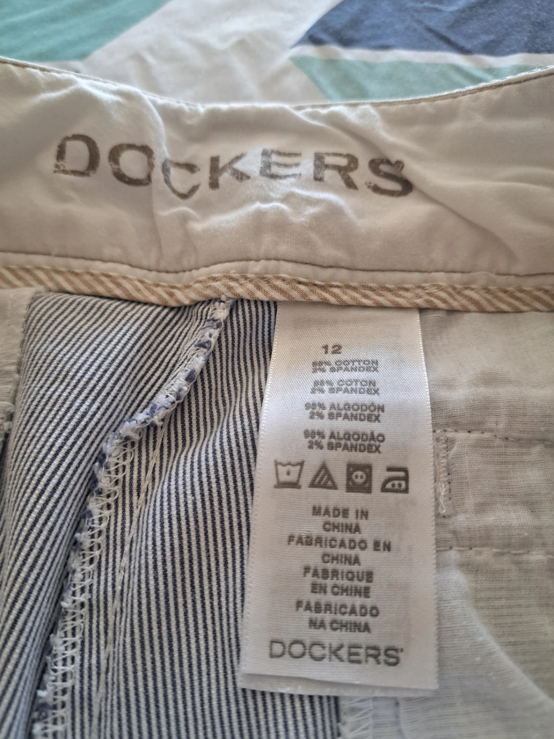 Dockers Striped Capris Size 12 - photo 4