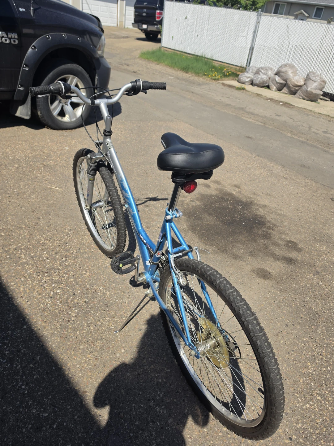 Harmony Blue Mountain Bike - photo 2