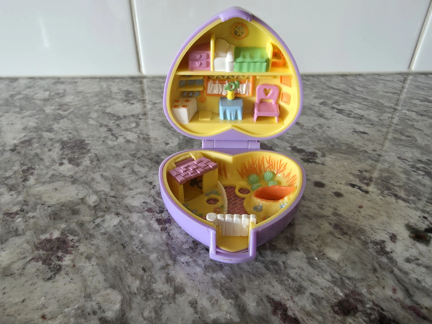 1993 Polly Pocket Pretty Bunnies Playset - photo 4