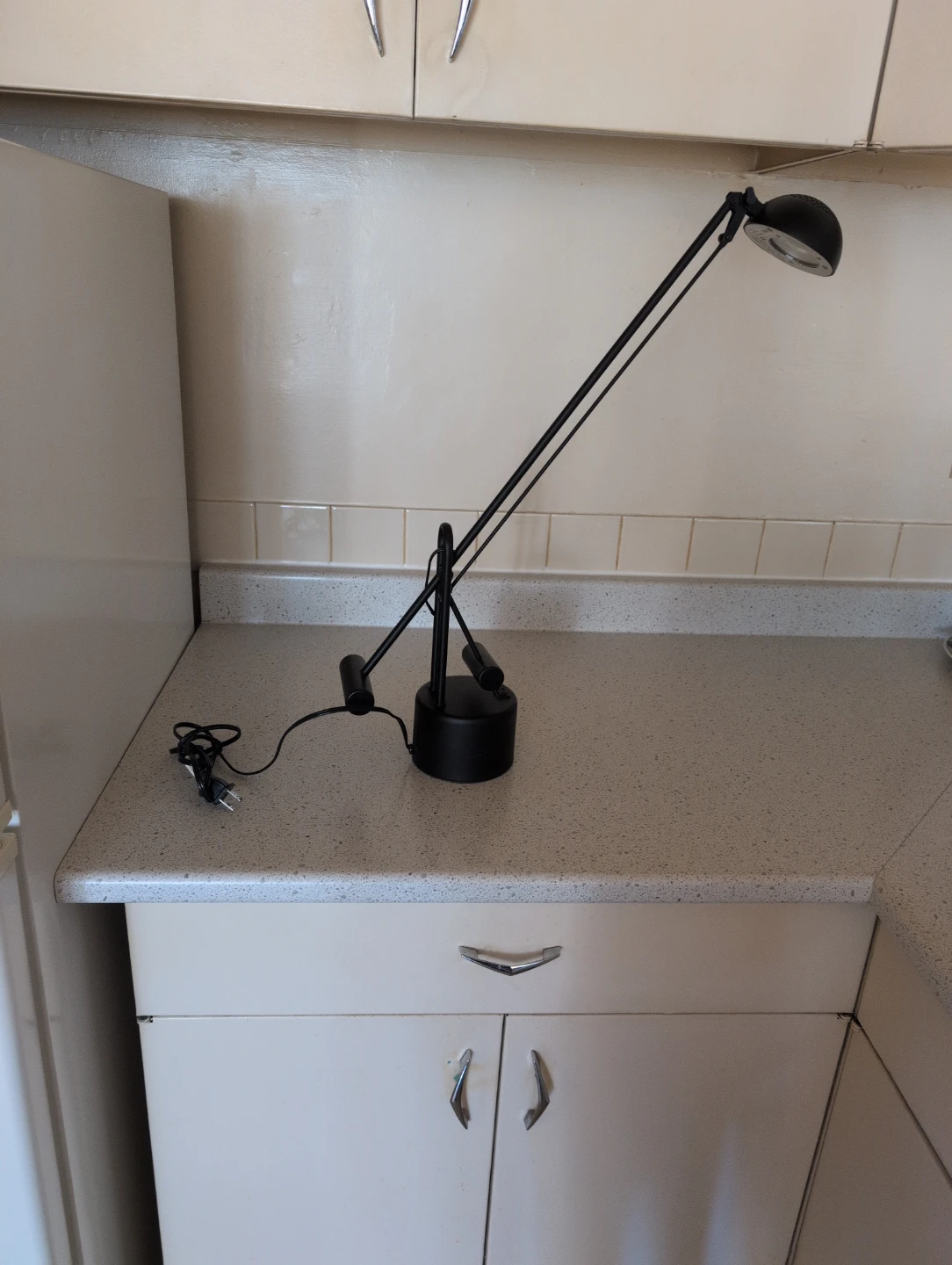 Black Adjustable Task Lamp