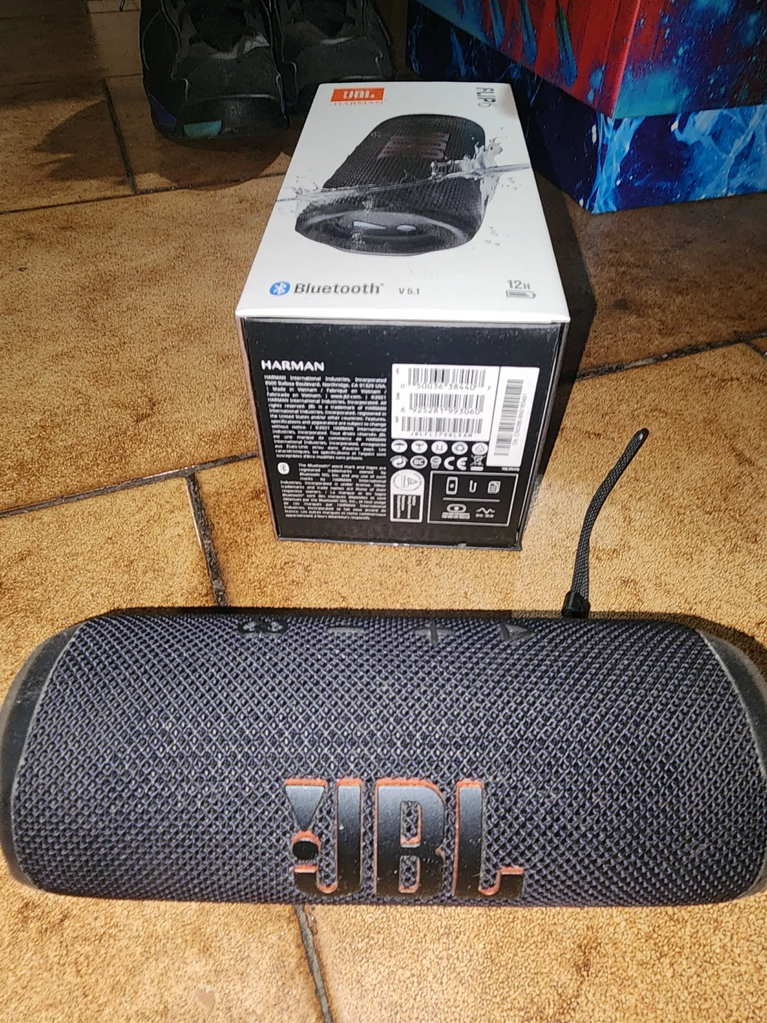 JBL Flip 6 Portable Waterproof Bluetooth Speaker - photo 3