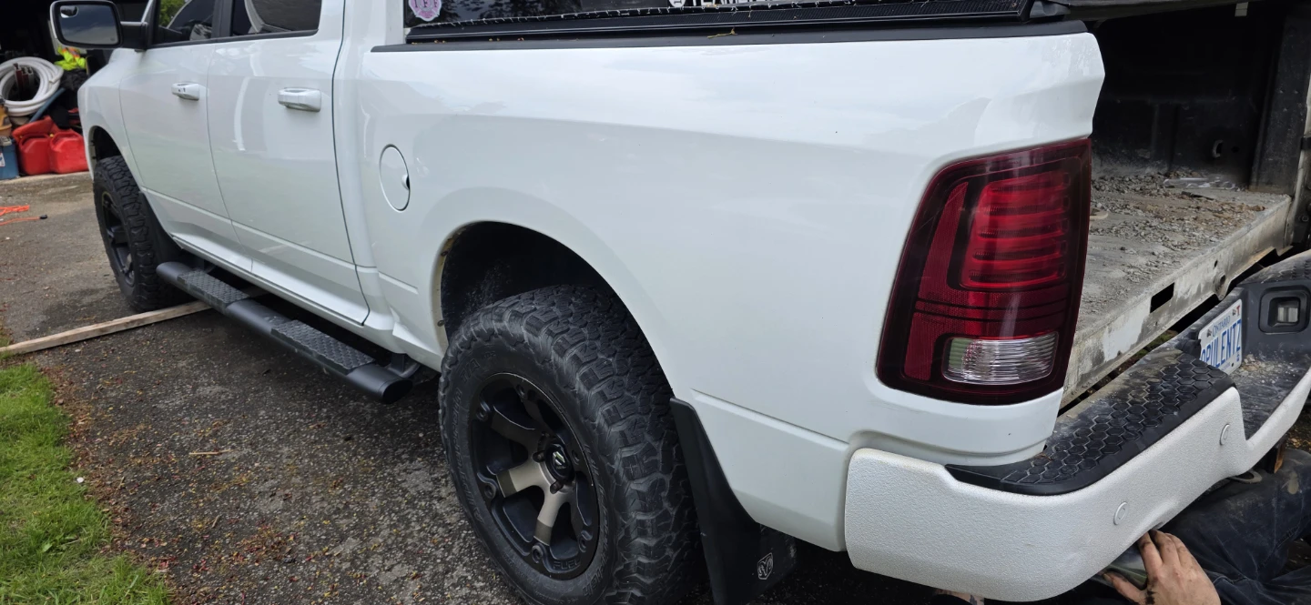 LEFT Side Panel for a 2014 Ram 1500