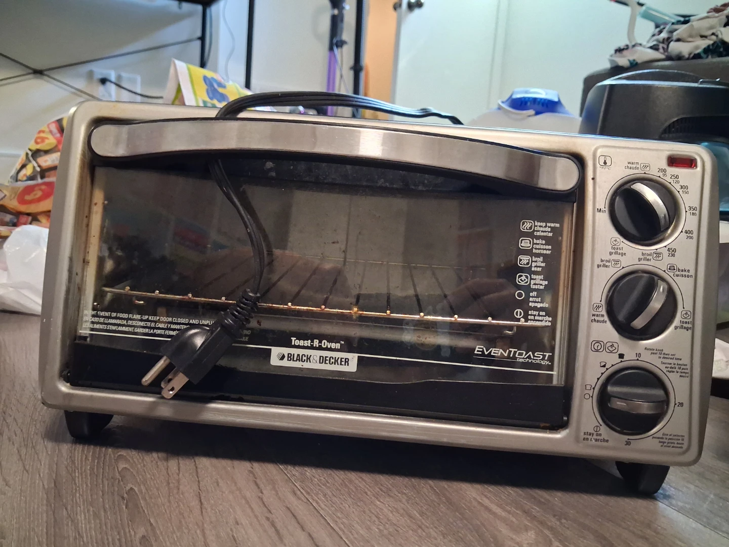 BLACK+DECKER Toast-R-Oven