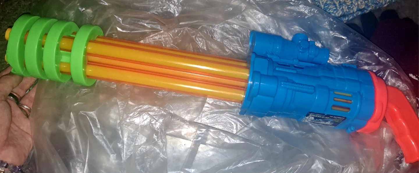 Hydro Power Bubble/OrNerfGunMightNeedNerfsMightNotWork NotSure