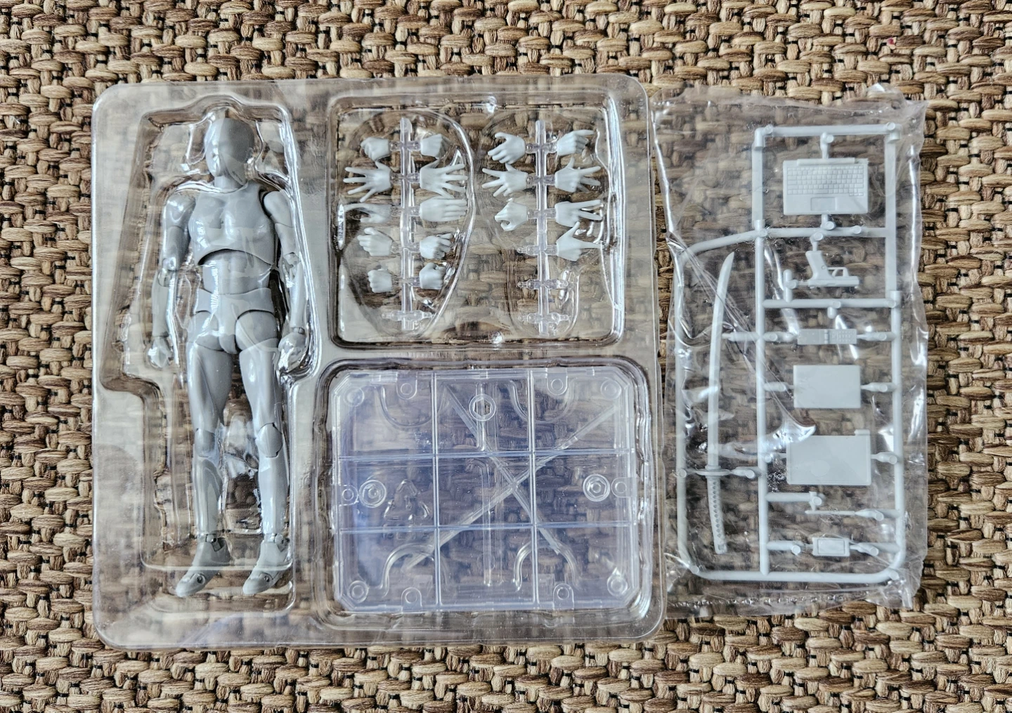 Bandai S.H.Figuarts Body-Kun DX Set Gray Color Ver. - photo 3