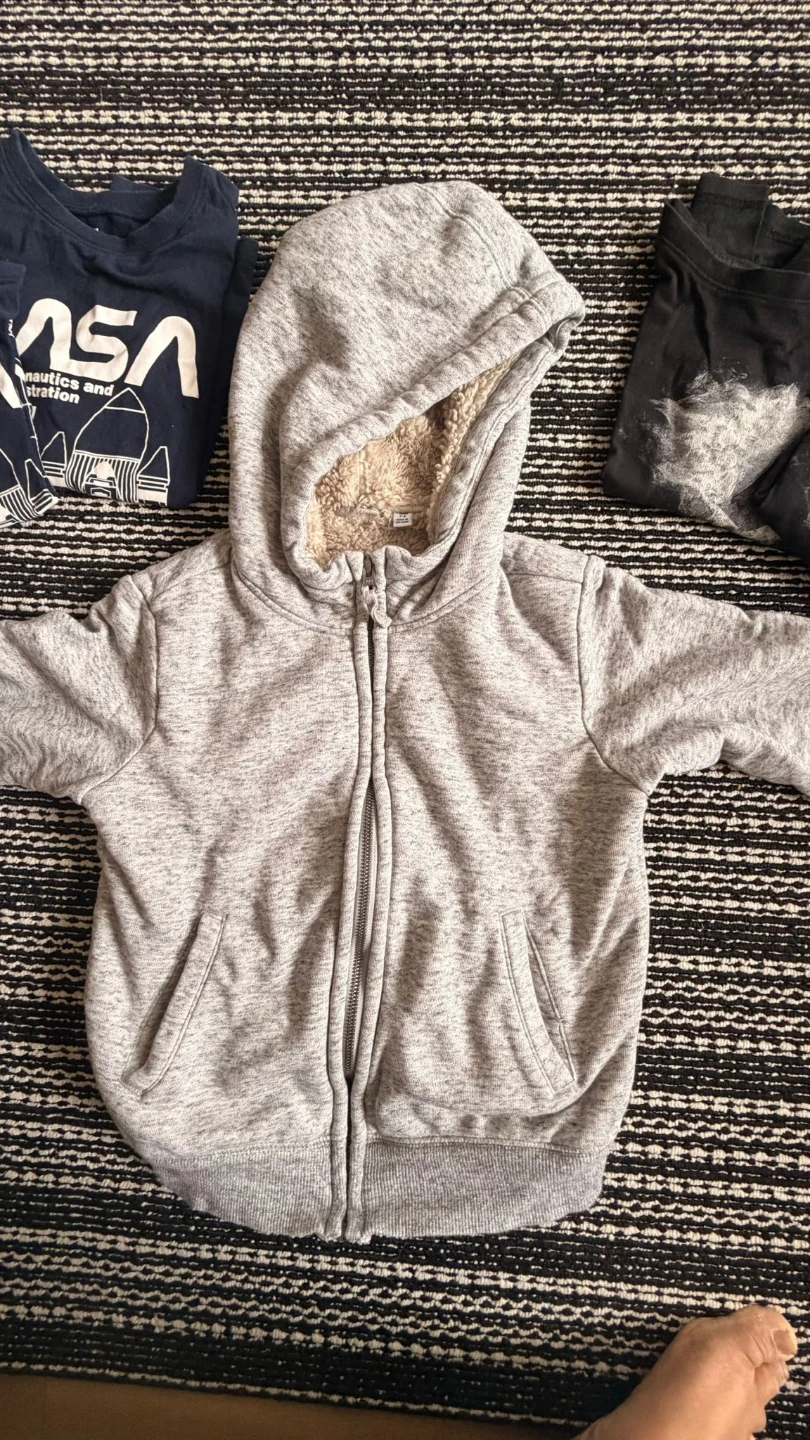 Kids winter hoodie & t-shirts