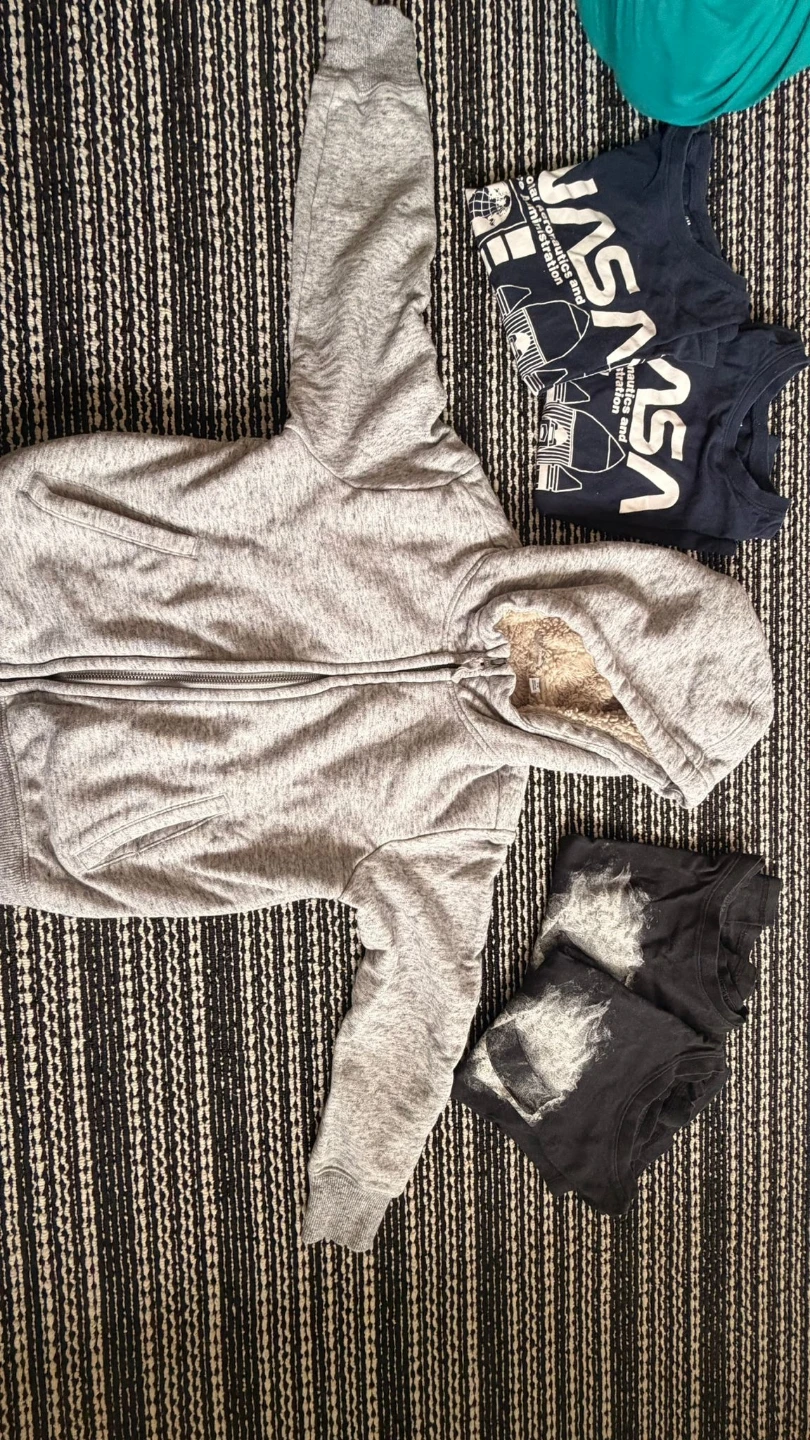 Kids winter hoodie & t-shirts - photo 2