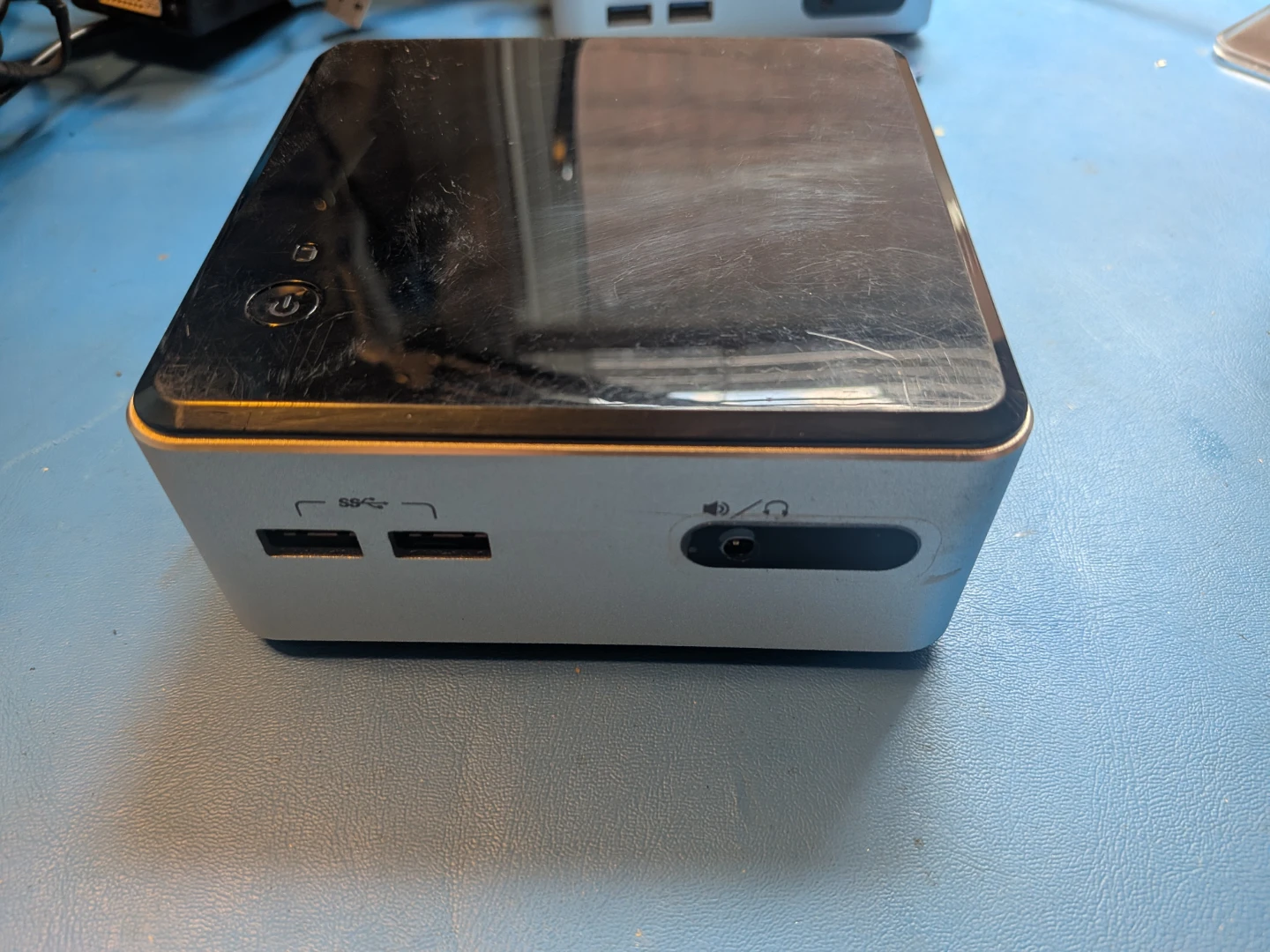 Intel NUC - i5, 512GB SSD, Windows 11 - photo 4