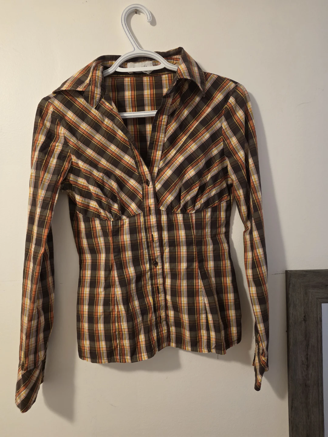 CLASS Women's Plaid Button-Up Shirt