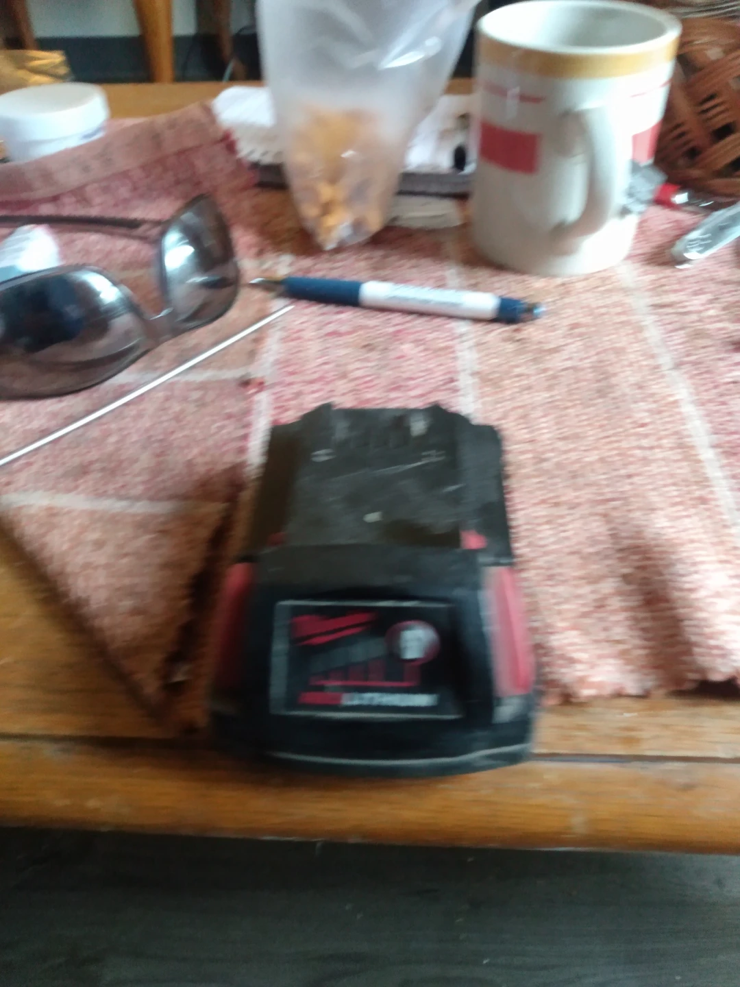 Milwaukee REDLITHIUM 2.0 Ah Battery Pack - photo 4