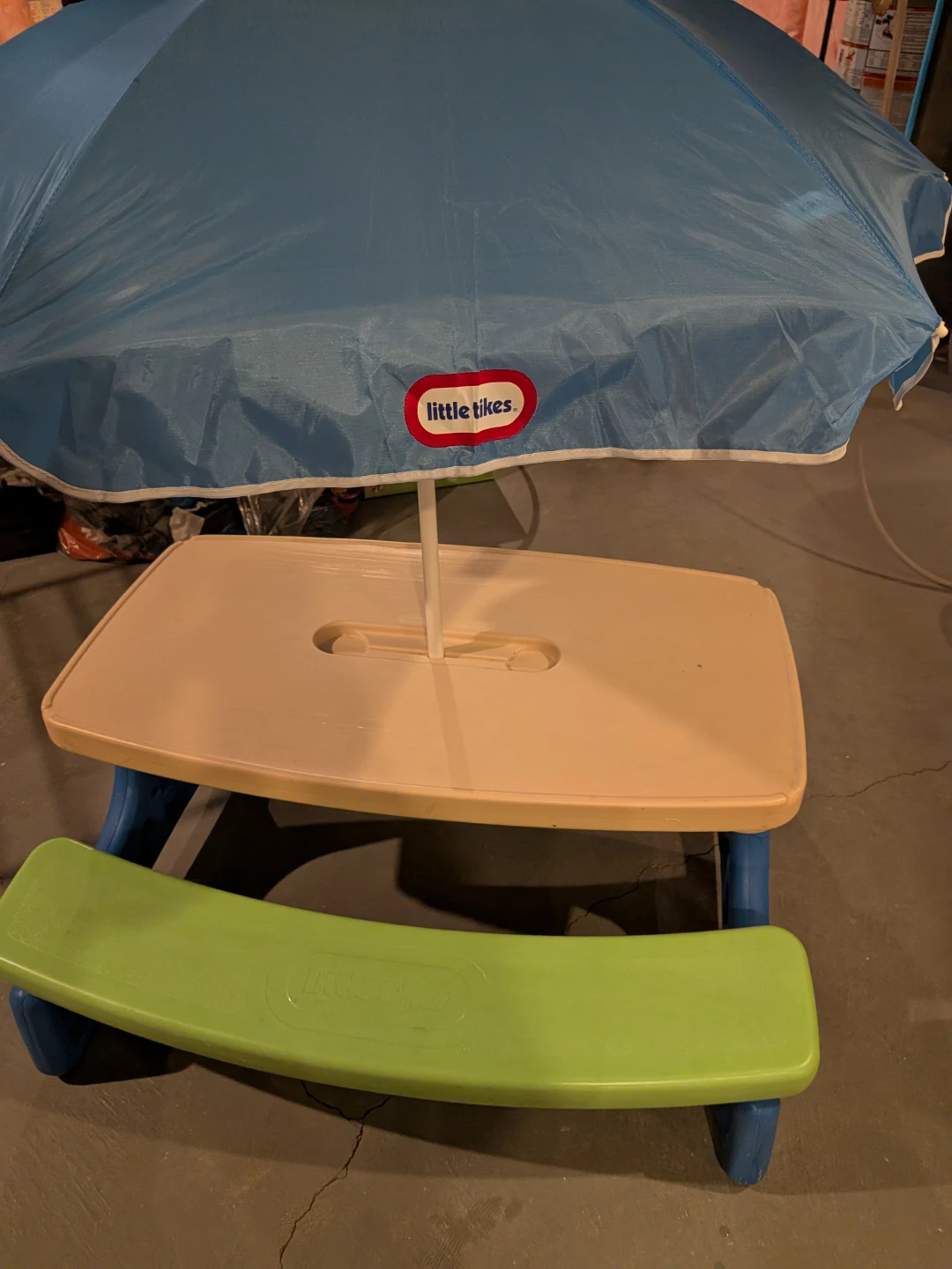 Little Tikes Fold 'n Store Picnic Table with Umbrella - photo 5