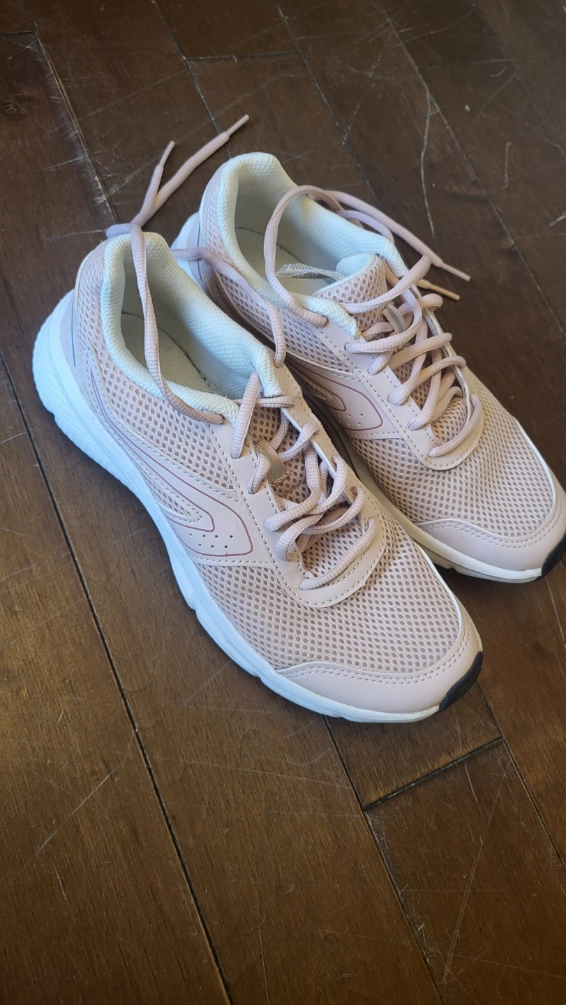 Decathlon Pink Running Shoes - photo 2