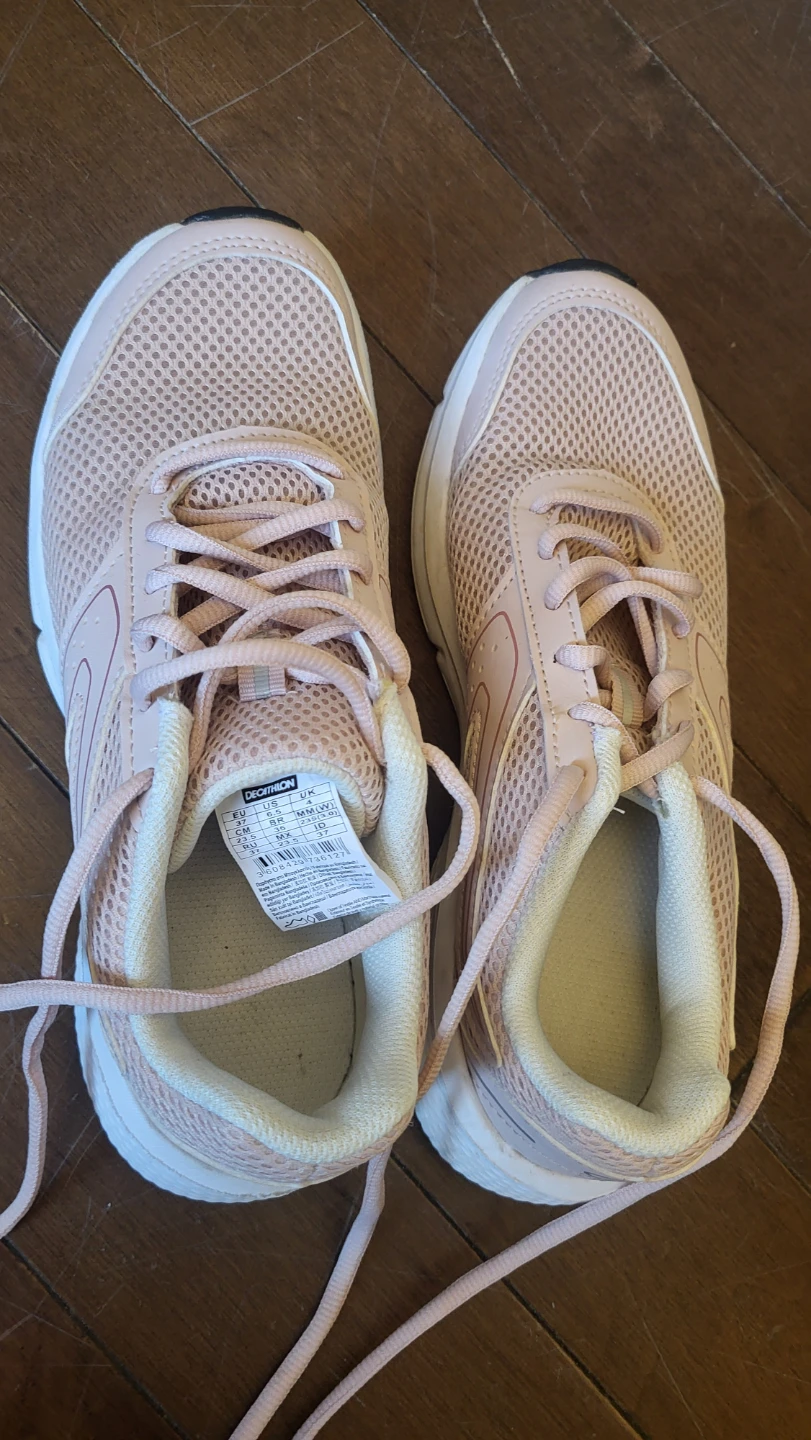 Decathlon Pink Running Shoes - photo 3
