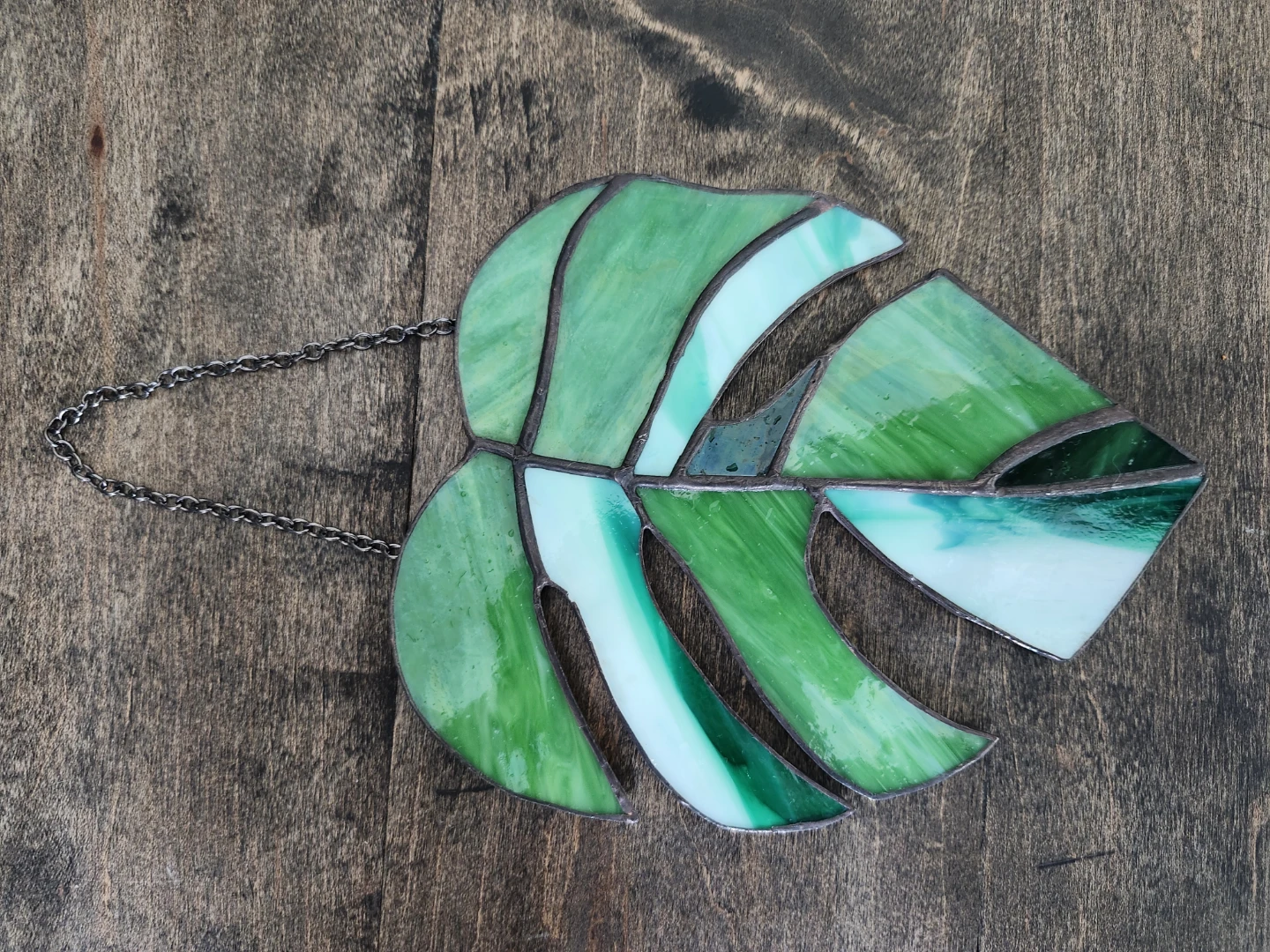 Stained Glass Monstera Leaf Suncatcher - photo 3