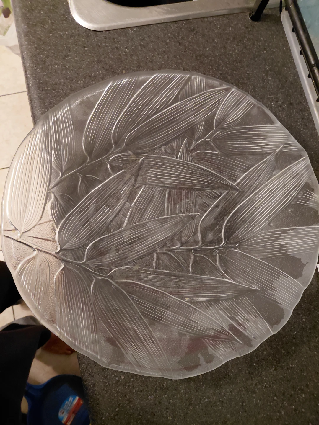 Clear Glass Serving Platter with Leaf Design - photo 2