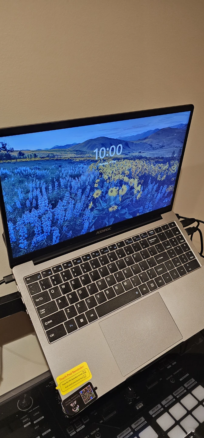 💻 ACEMAGIC 15.6” Laptop – Great Condition – Fast & Reliable! - photo 3