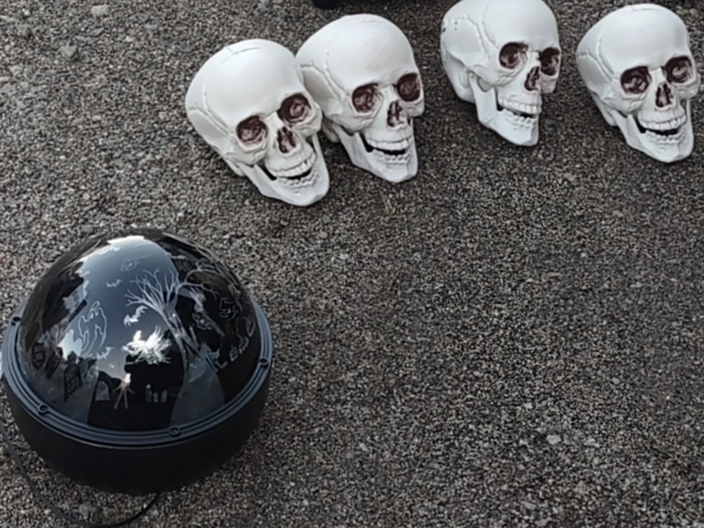 Halloween Skull Projector with Candy Pail - photo 2