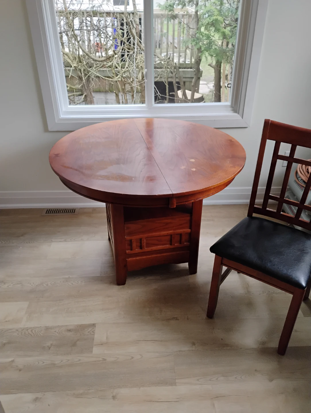 Round Drop Leaf Dining Table with Storage Shelf - photo 3
