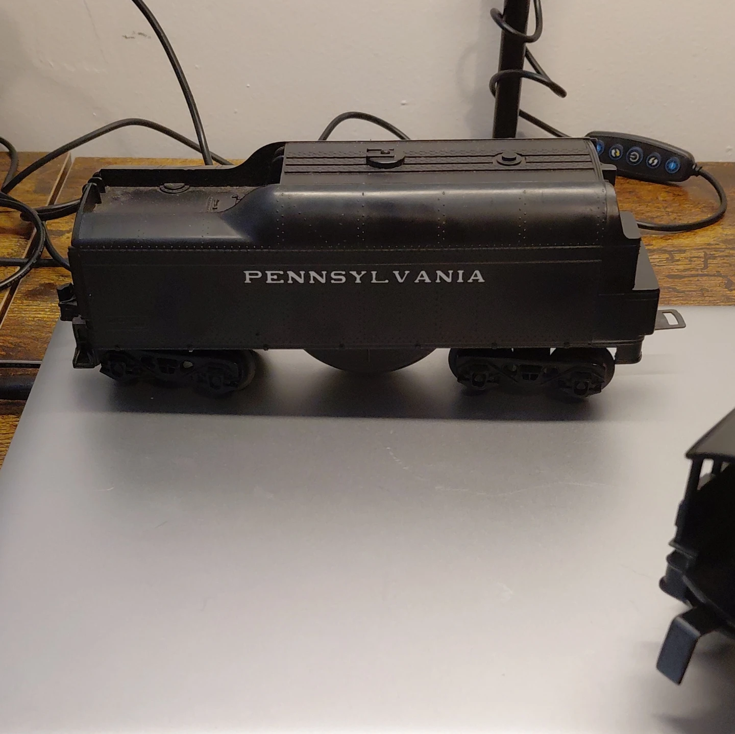 Pennsylvania 8644 Toy Train Engine - photo 2