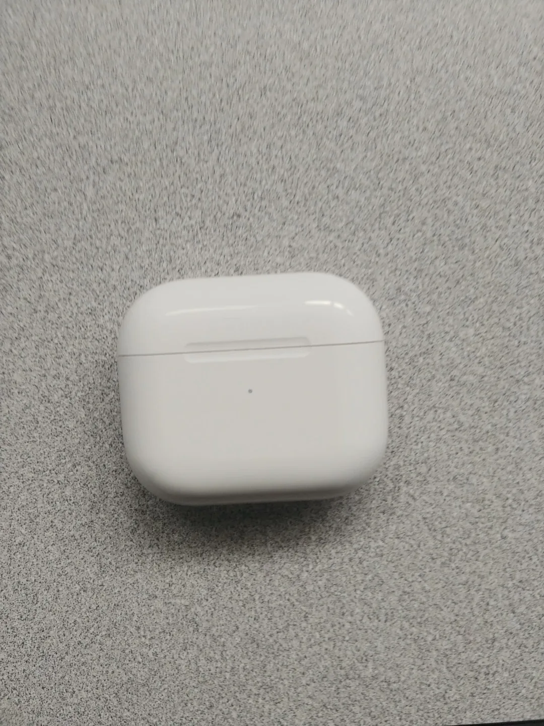 AirPod 3 Wireless charging case. - photo 2