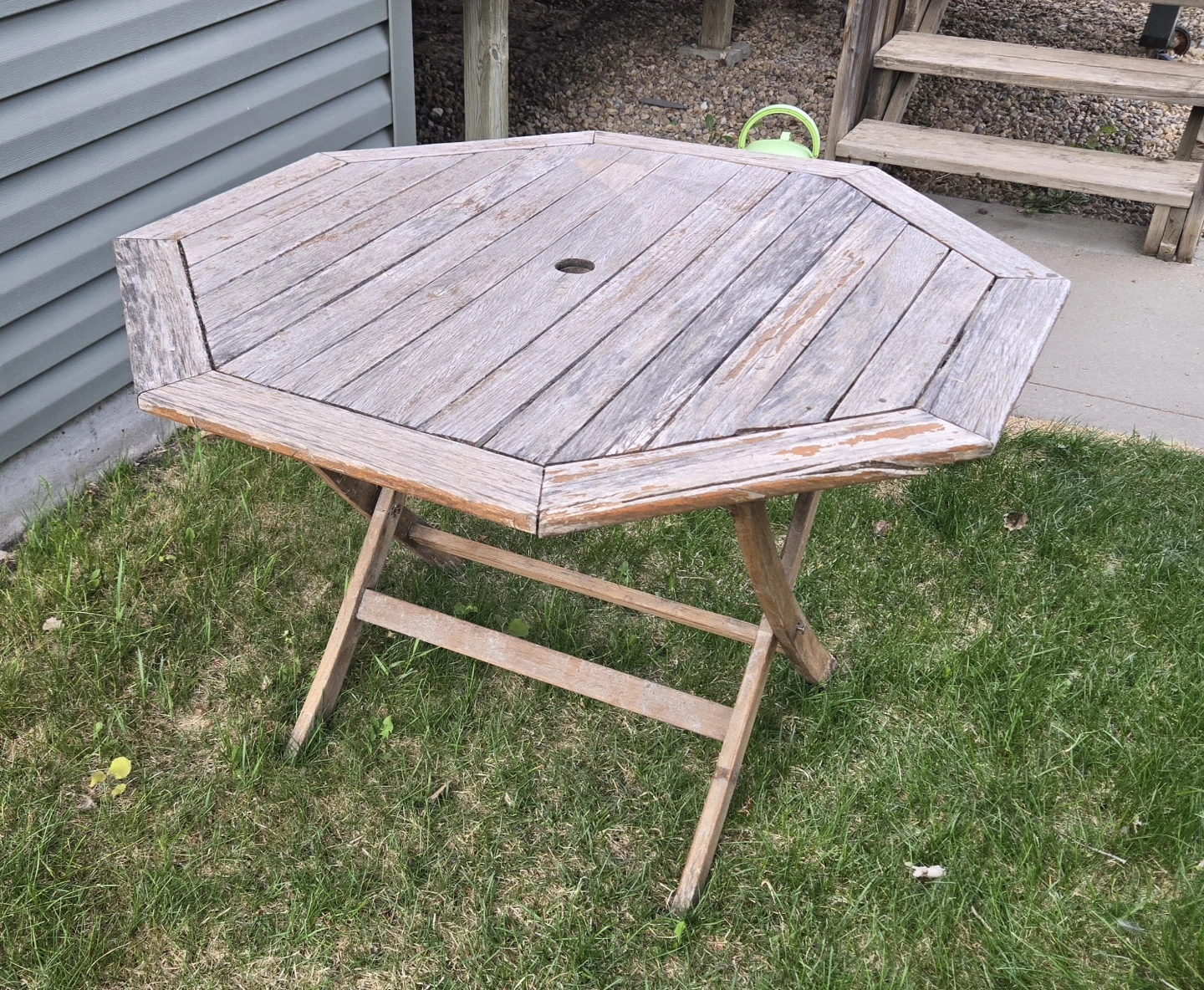 SOLID WOOD OCTAGON PATIO TABLE – UMBRELLA READY - photo 3