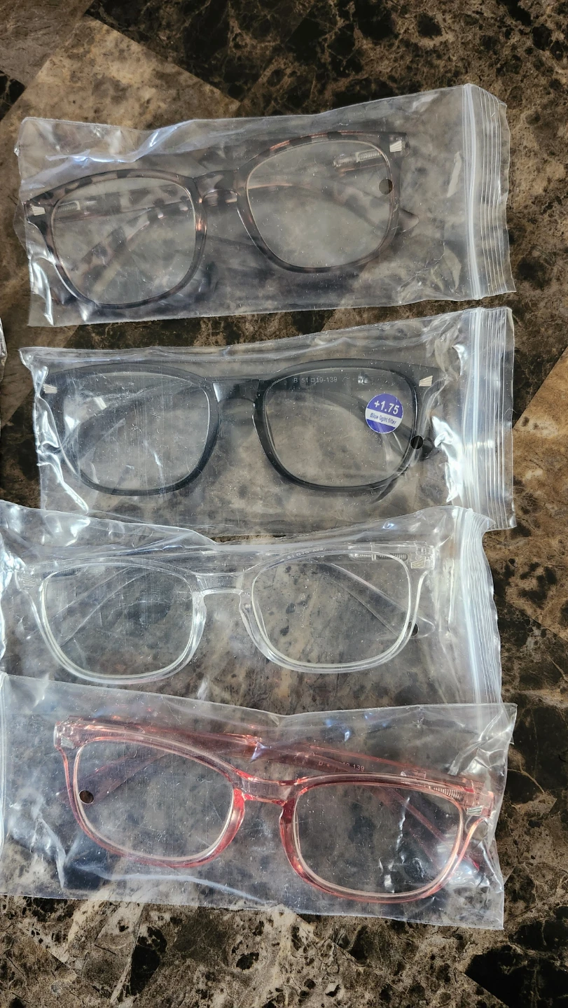 4 Pairs Reading Glasses with Cleaning Cloth and Case - photo 2