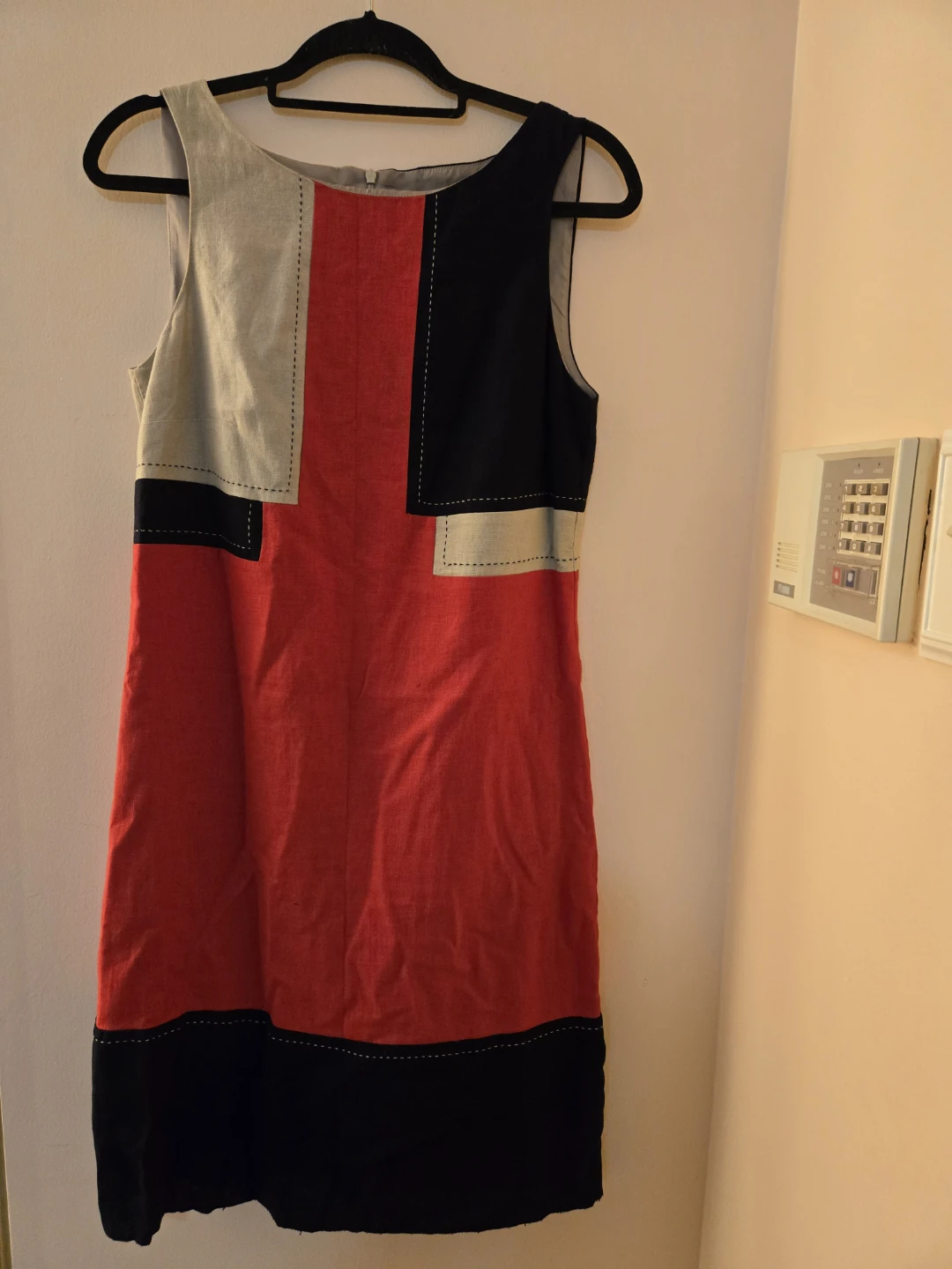 7 Beautiful Dresses - photo 5