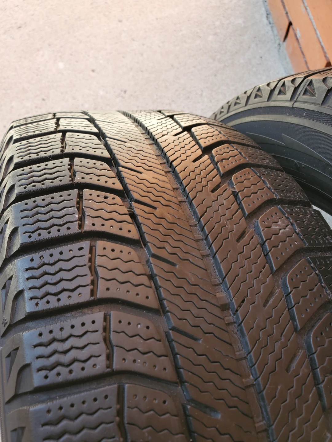 Michelin X-Ice Xi2 Winter Tires (205/55/16) (Set of 4)