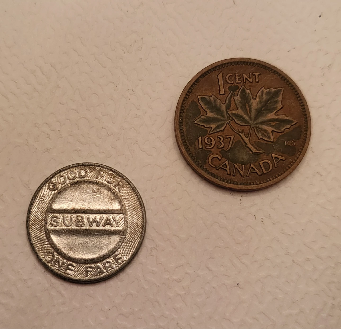 Vintage Toronto Transit Commission Subway Token - photo 3