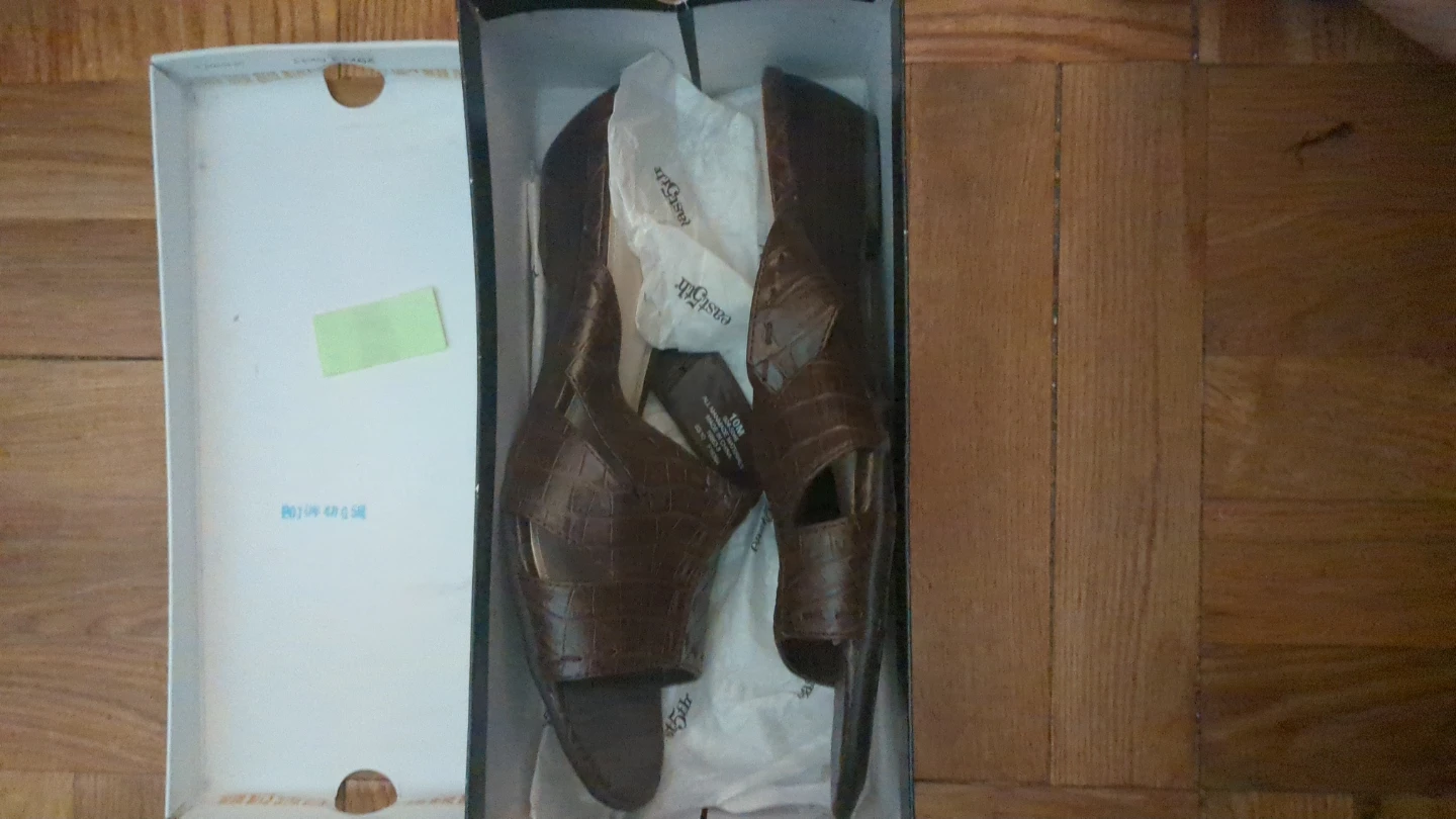 East 5th Sabrina Brown Croc Mules Size 10M - photo 4