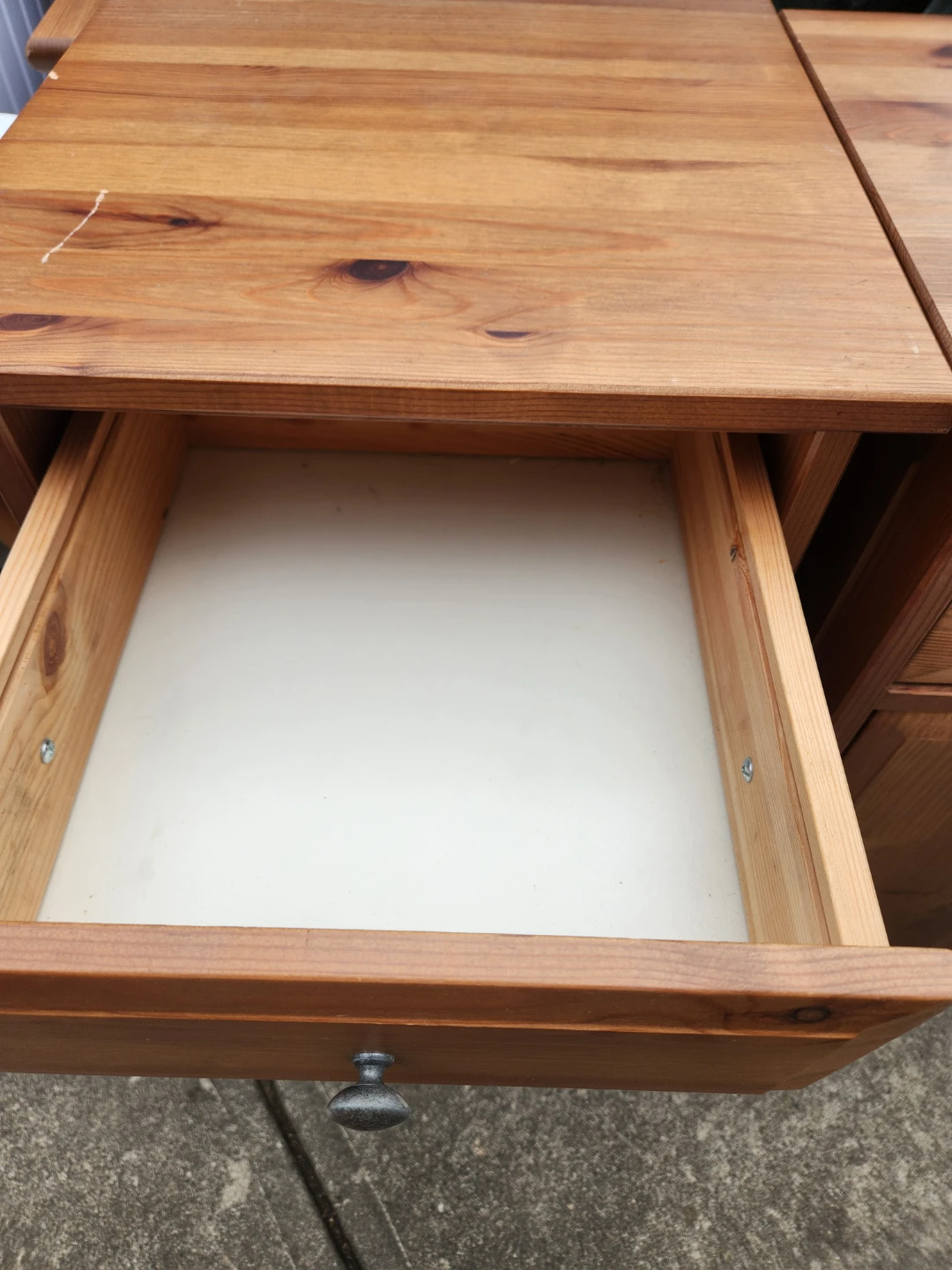 Like new Set of 2 side table with drawers - photo 4