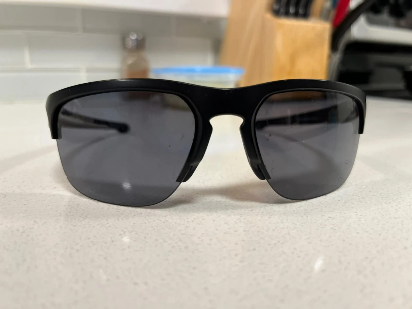 Oakley Sunglasses with Case - photo 5